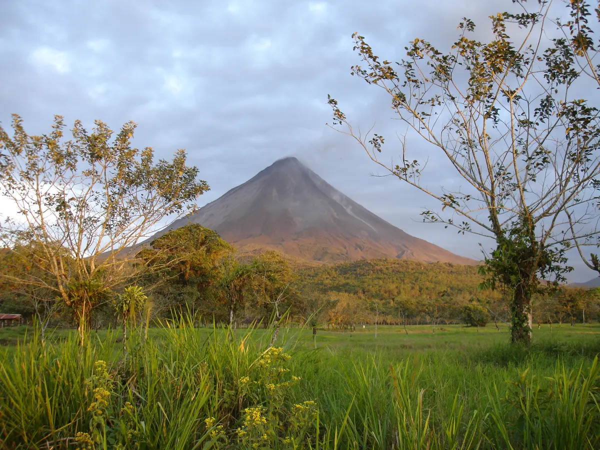 Volcan Arenal et sources chaudes The Springs depuis San José